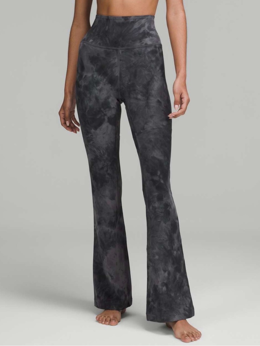 Lululemon Nulu Groove High Rise Flares Diamond Dye - Size 6